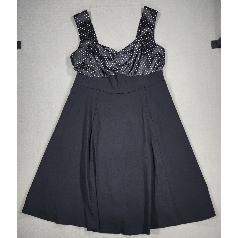 Torrid Swing Dress Size 18 Black White Polka Dot Sweetheart Bodice Retro Pinup